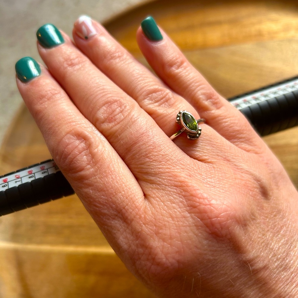 Sterling silver ring with peridot